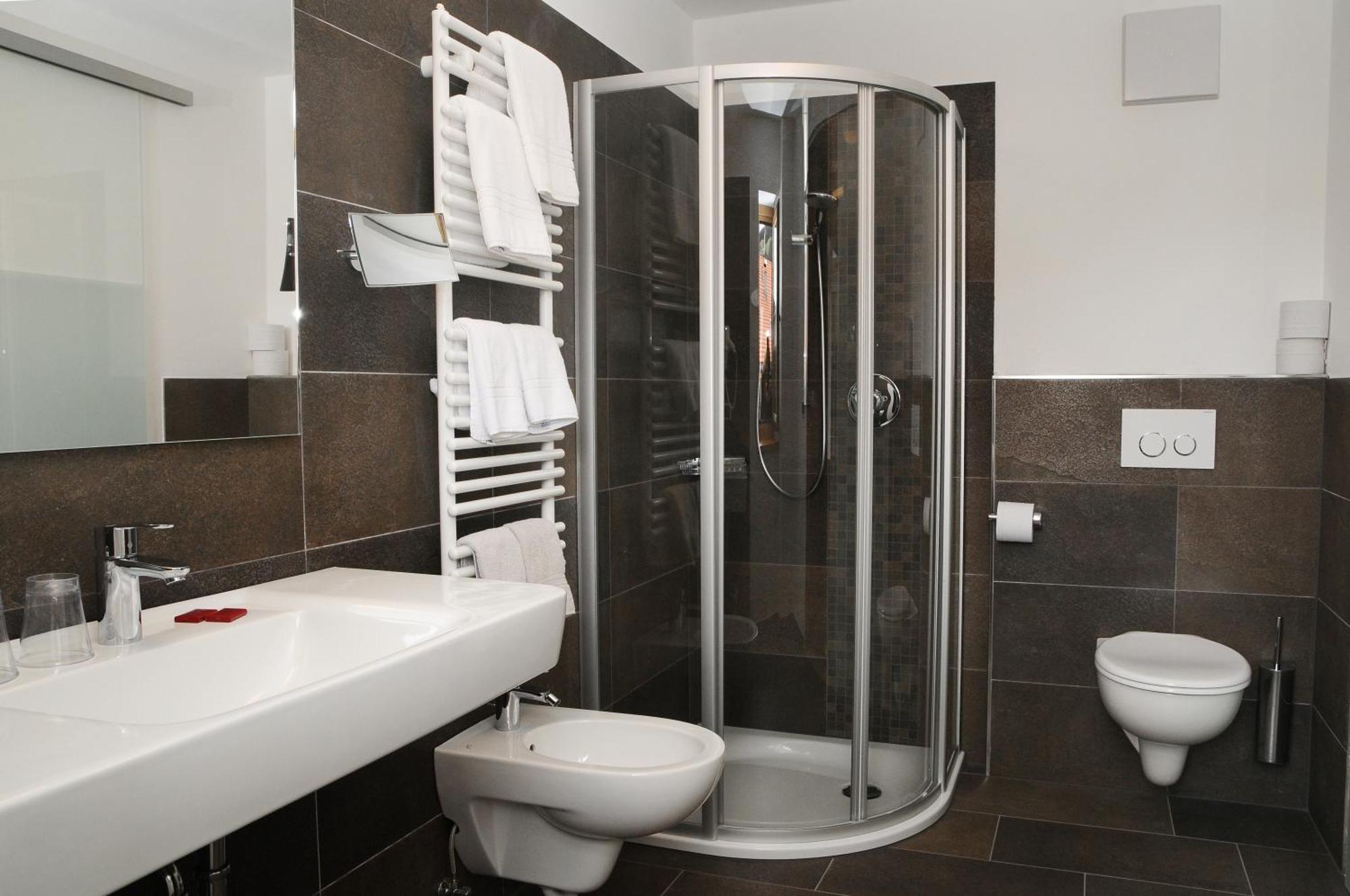 Hotel Olaga Valdaora di Sotto Ngoại thất bức ảnh